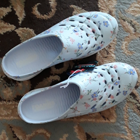 2x*Host Pick*Skechers Foamies slip on shoes - Picture 2 of 16